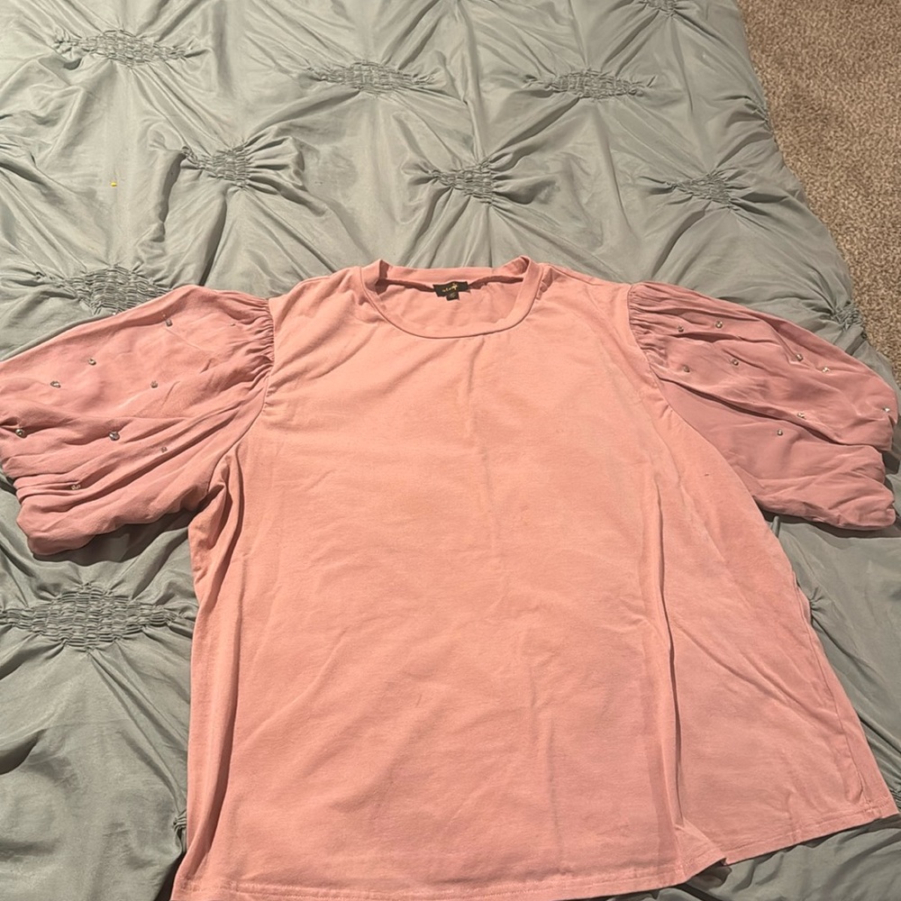 Pink puffy sleeve blouse. 2XL